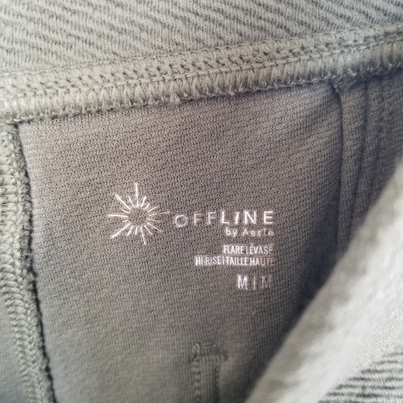 New Offline by Aerie Olive Hi-Rise Flare Leggings NWT Size Medium Long - Picture 4 of 6